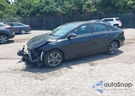 2023 Kia Forte Lxs z USA, uszkodzony, nr VIN 3KPF24ADXPE663221